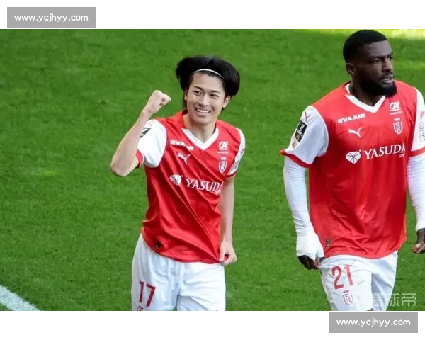 中村敬斗写真发布会引爆东京!女粉丝排长队争睹球星魅力 中村敬斗写真发布会引爆东京!女粉丝排长队争睹球星魅力